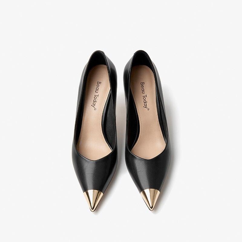 Delores - Pointed Toe Pumps in Golden Metal - Jimi Brothers 